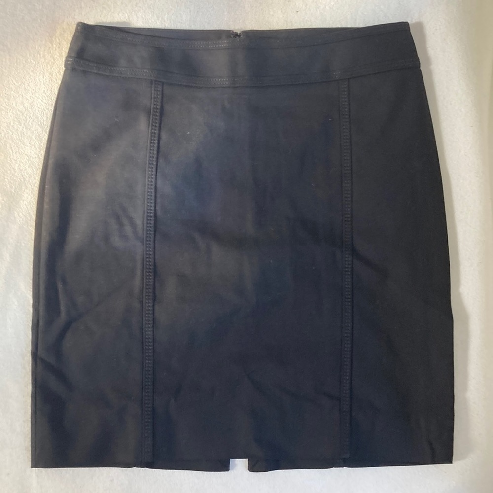 Black skirt NWT